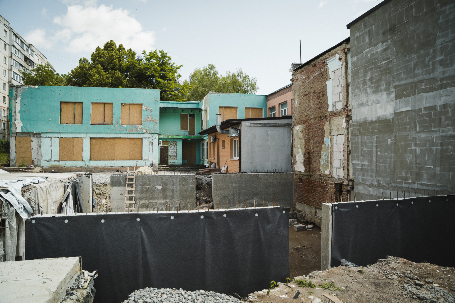 default image alt text