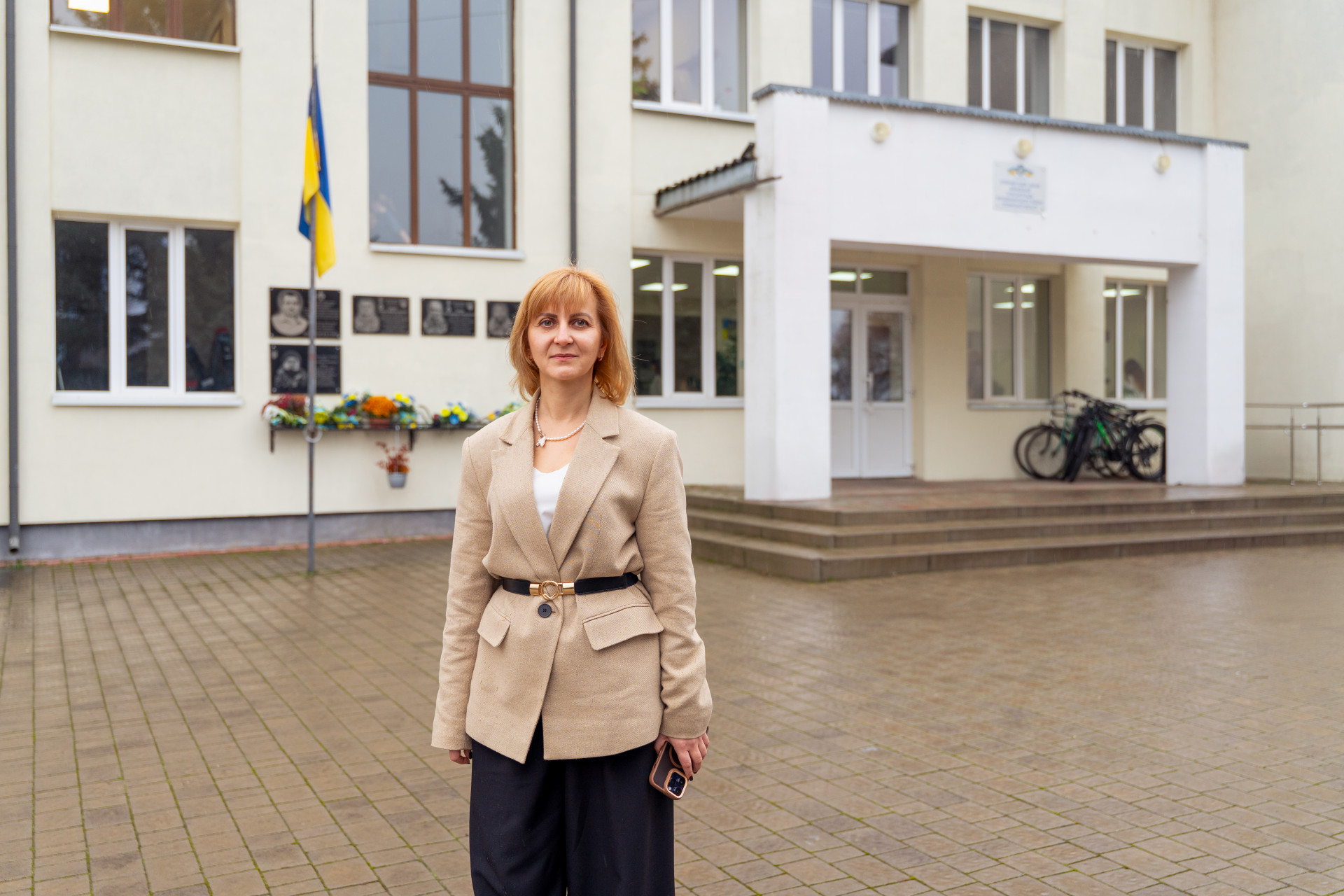 default image alt text