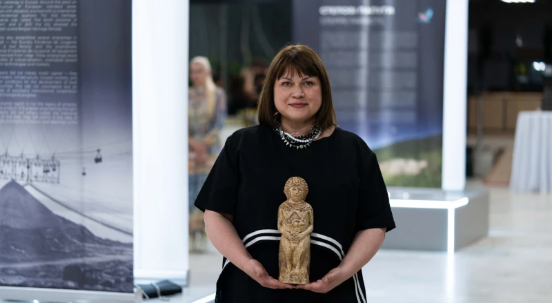 Director of the Luhansk Regional Museum of Local History